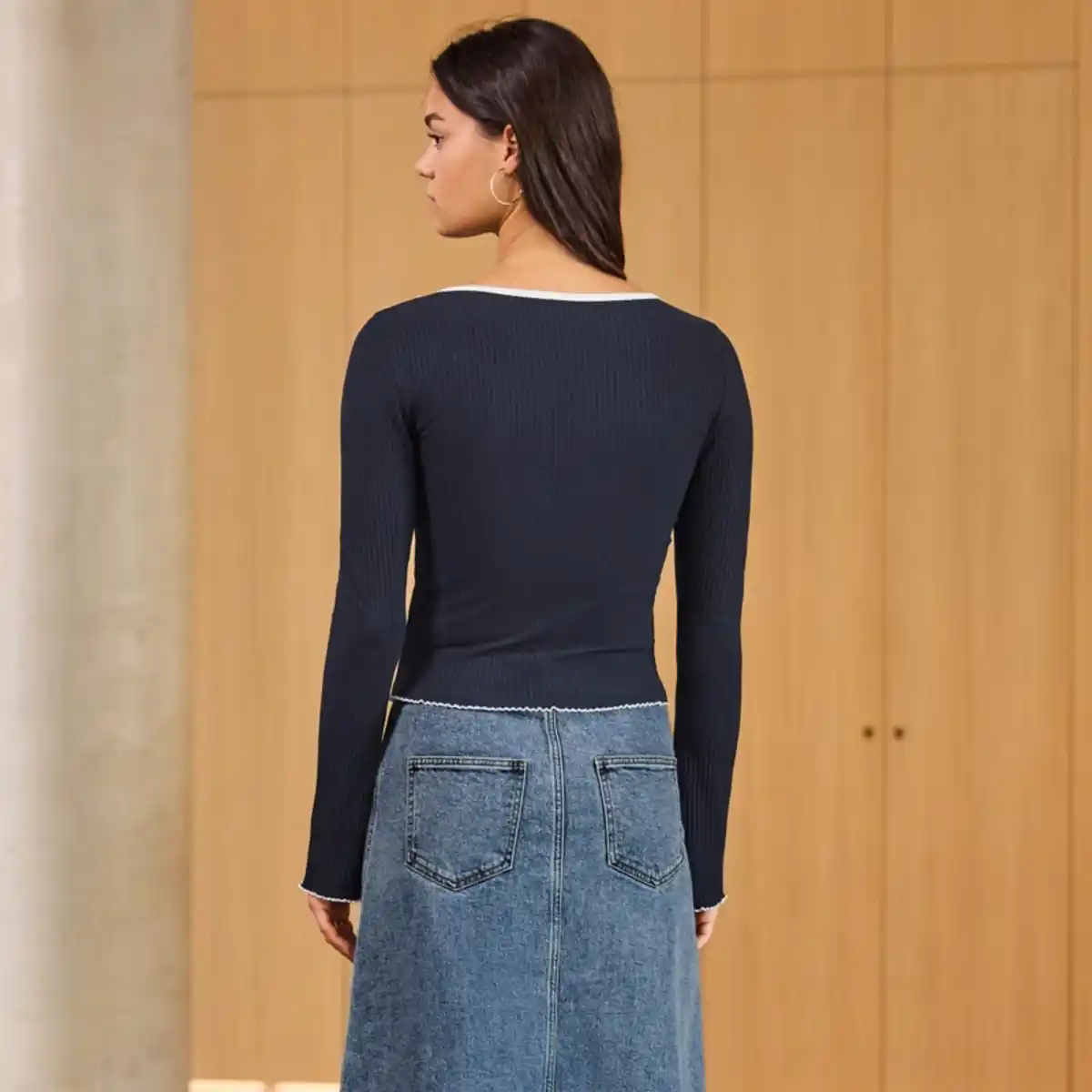 Bild 4 von Damen-Langarmshirt mit gewelltem Saum