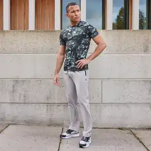 Herren-Trainingshose mit Kordelzug