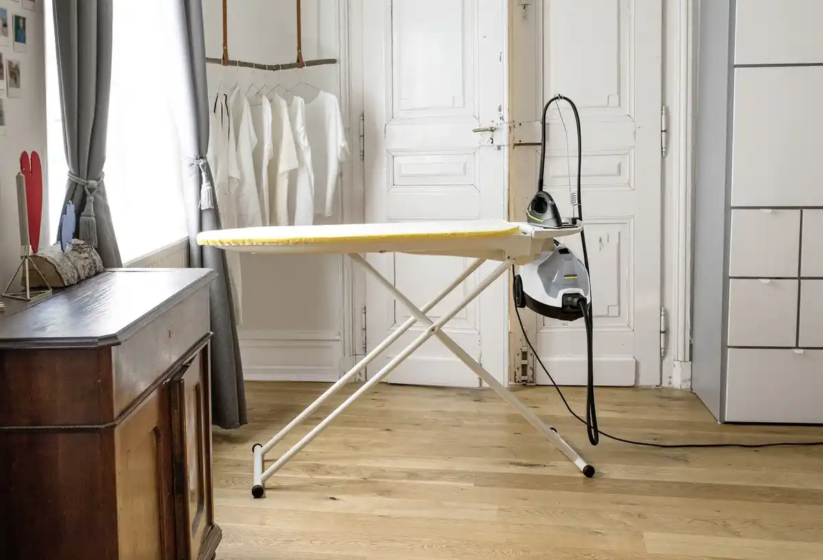 Bild 2 von Bügelstation SI 4 EasyFix Iron