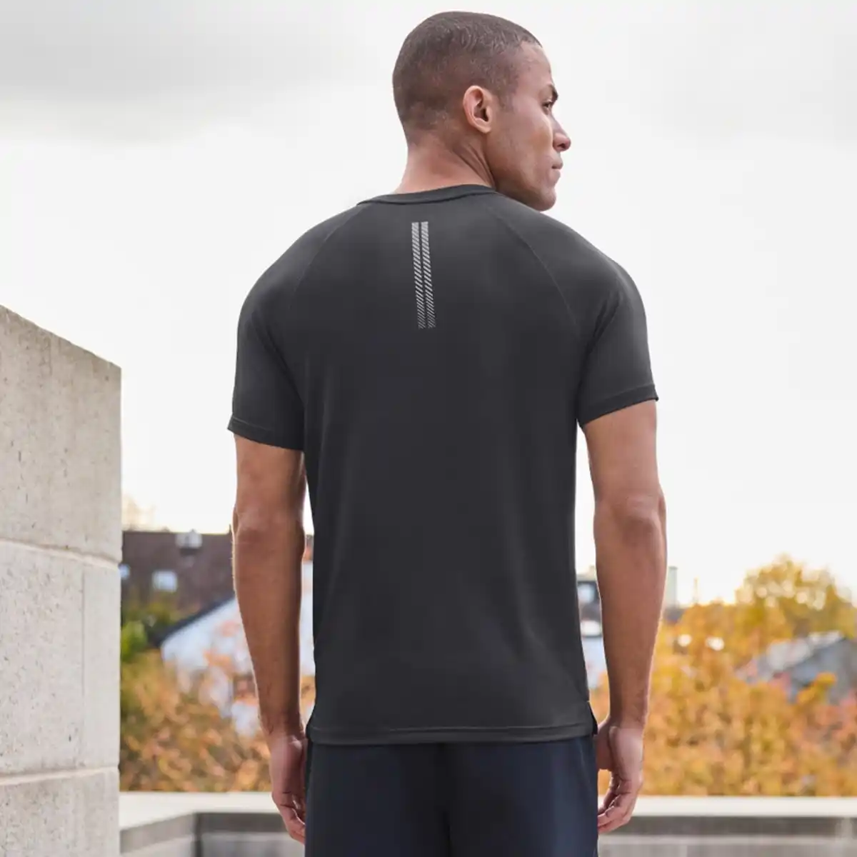 Bild 4 von Herren-Funktions-T-Shirt mit Rundhalsausschnitt
