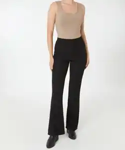 Gerippte Schlaghose, schwarz