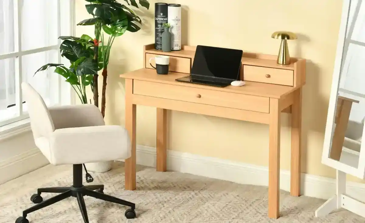 Bild 3 von Schreibtisch