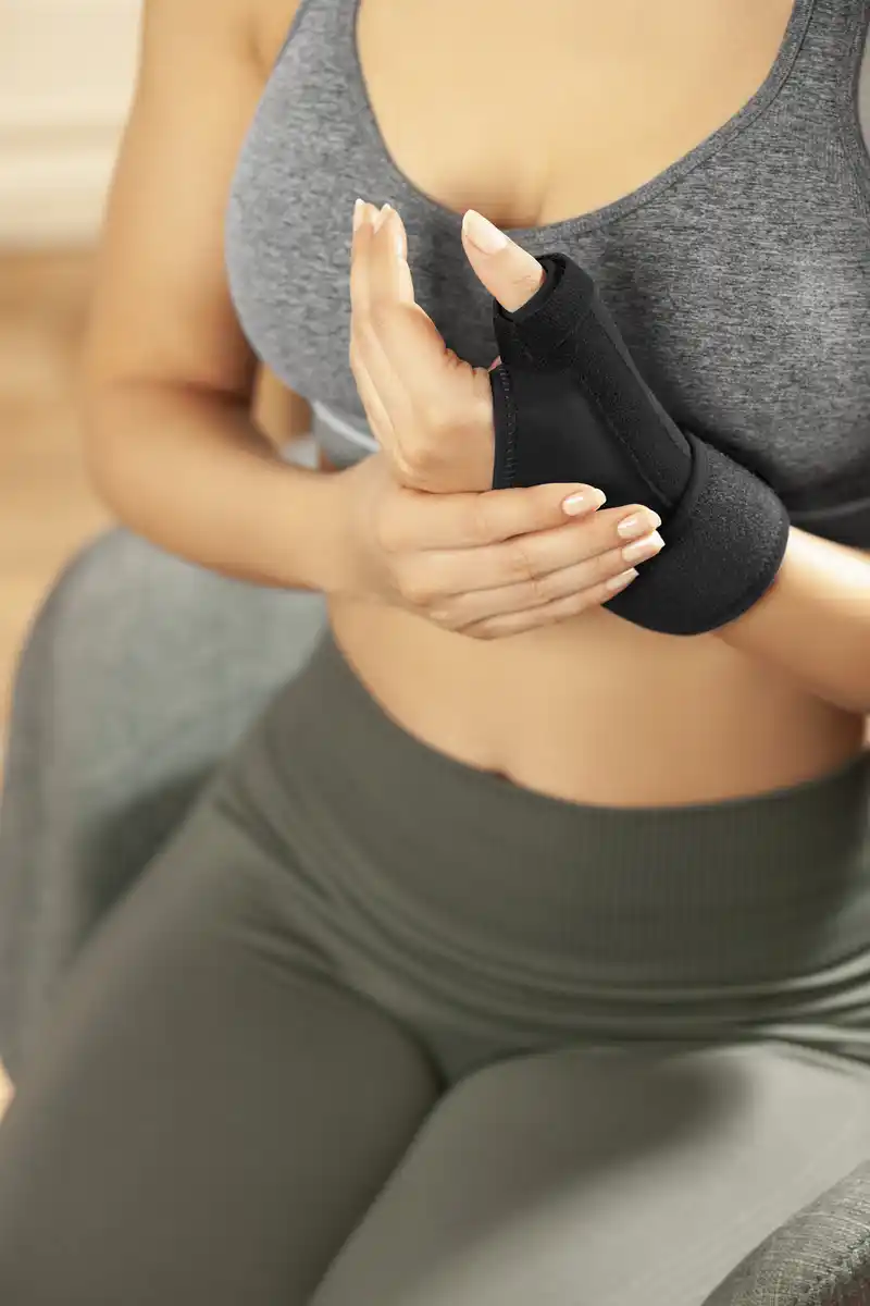 Bild 2 von IDEENWELT Daumenbandage