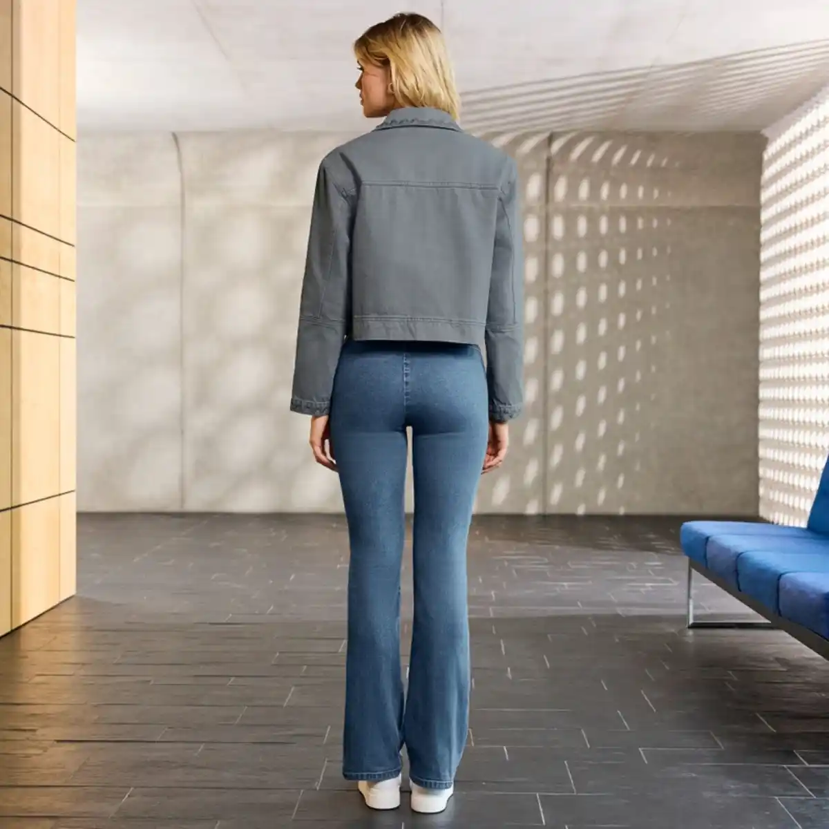 Bild 4 von Damen-Jeans im Bootcut-Design