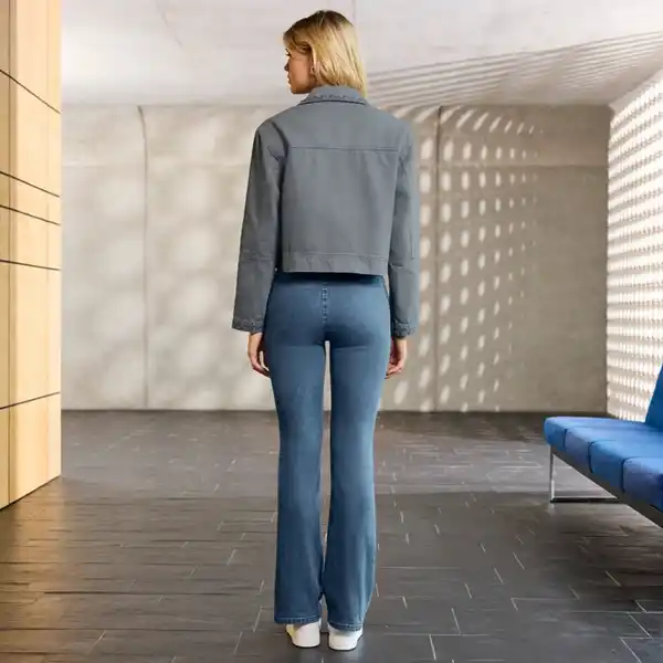 Bild 4 von Damen-Jeans im Bootcut-Design