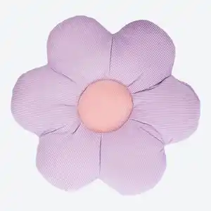 Dekokissen "Blume" in Cordoptik, ca. 42x42 cm