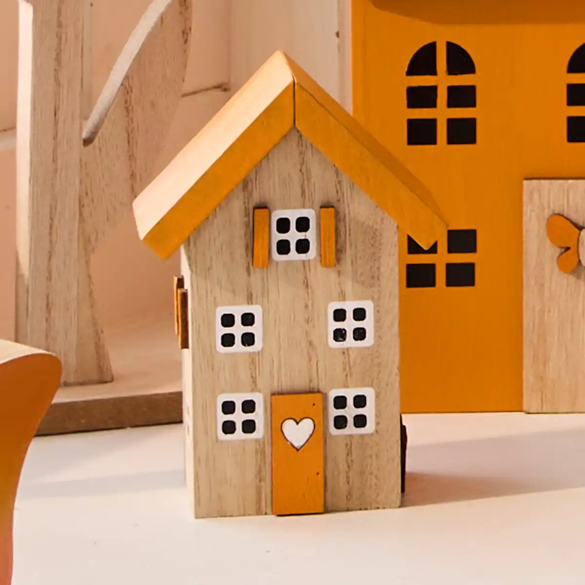 Bild 1 von Deko-Haus, ca. 8,5x5x11,5 cm