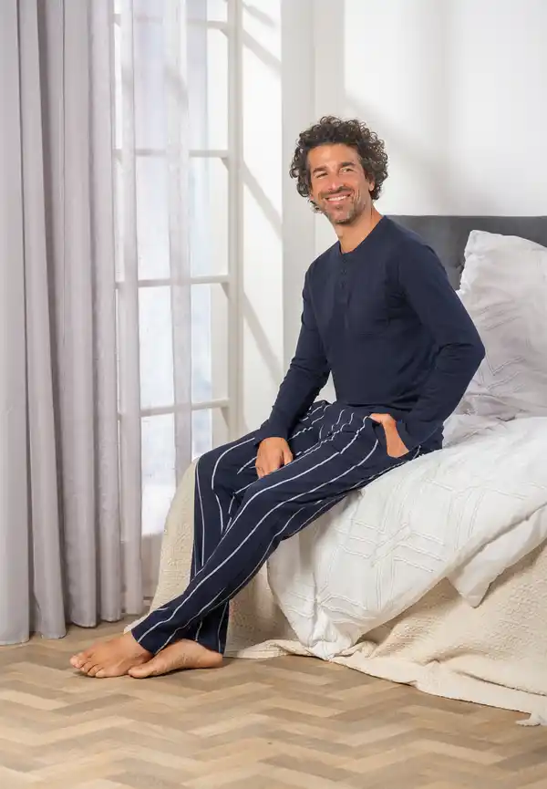 Bild 4 von IDEENWELT Pyjama dunkelblau Gr. XL