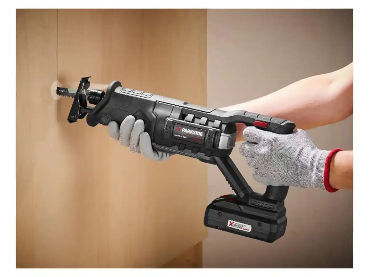 Bild 2 von PARKSIDE PERFORMANCE® 20 V Akku-Werkzeug-Kombiset, mit 2 Akkus und Ladegerät