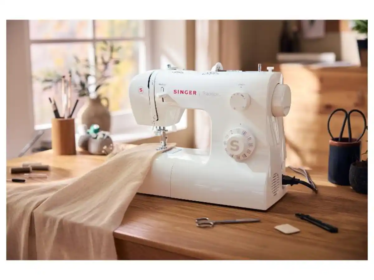 Bild 2 von SINGER Mechanische Nähmaschine »Tradition 2282«