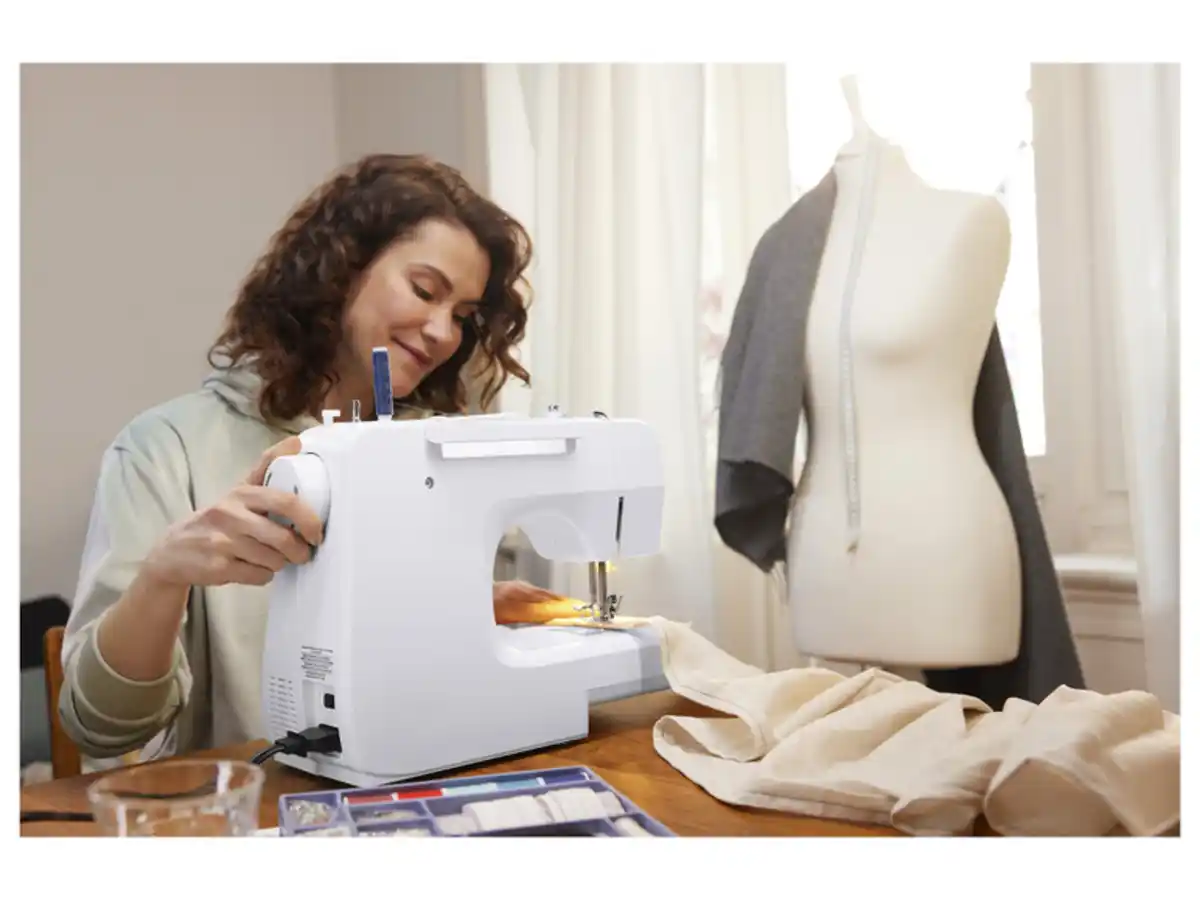 Bild 2 von crelando® Nähbox Universal (Schneider-Boutique)