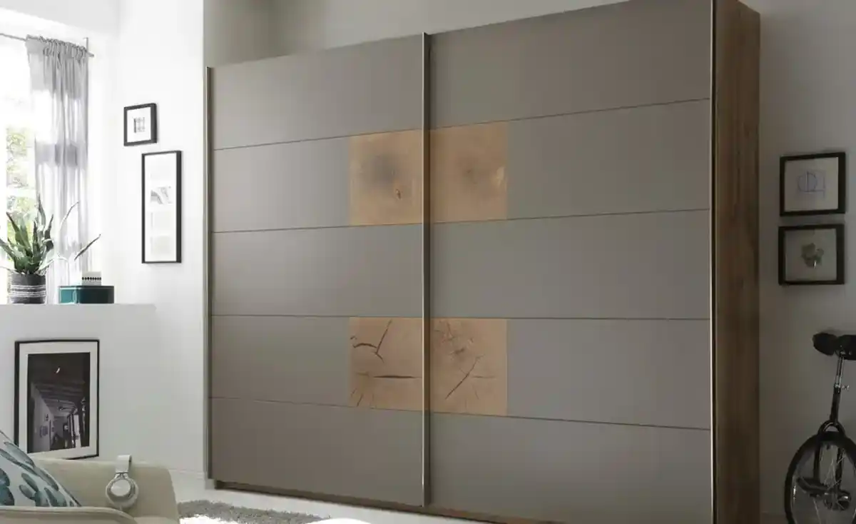 Bild 1 von Schwebetürenschrank Rugby