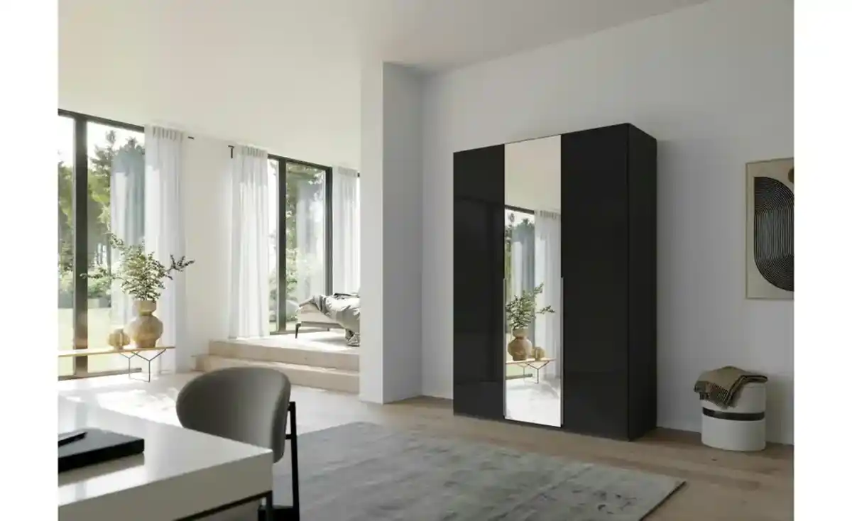 Bild 1 von Drehtürenschrank Port Talbot