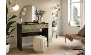 Schminktisch mit Spiegel