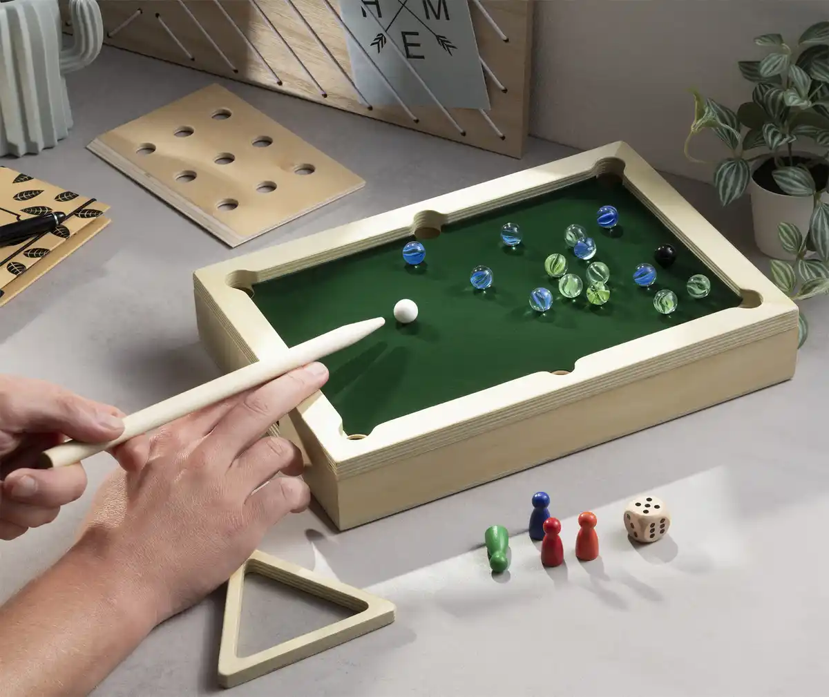 Bild 3 von IDEENWELT Minispiel aus Holz 3in1 Billard