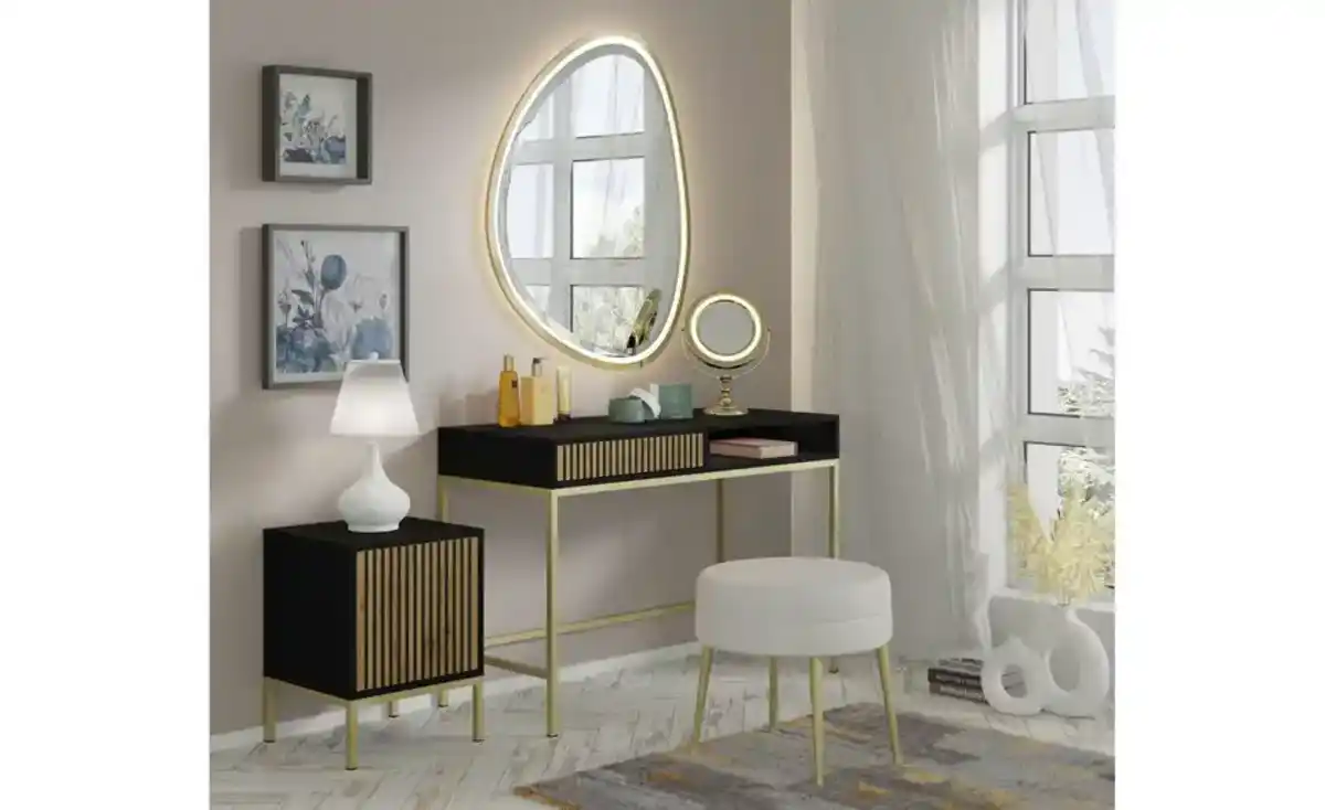 Bild 1 von Nachttisch