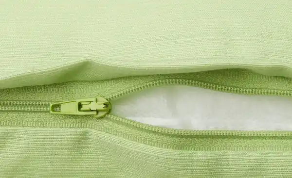 Bild 2 von levelone Kissen Berlin