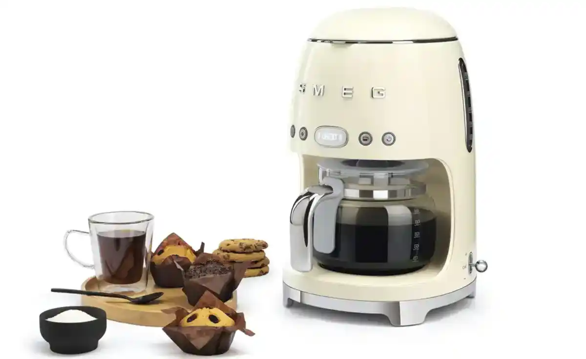 Bild 1 von smeg Kaffeeautomat DCF02CREU