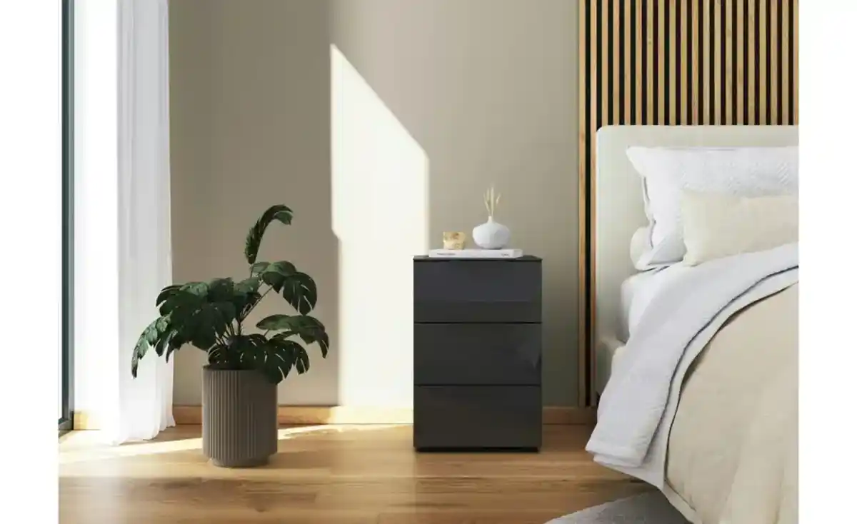 Bild 1 von Nachttisch Flipp