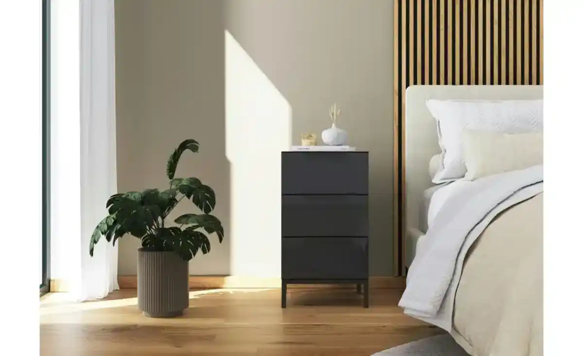 Bild 1 von Nachttisch Frome