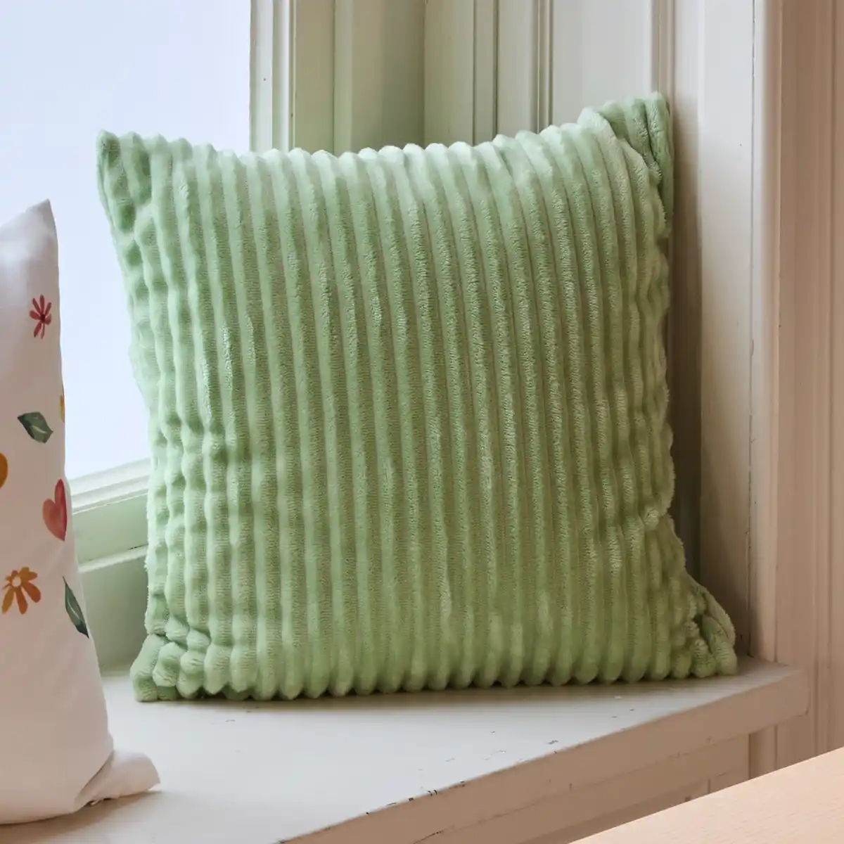 Bild 1 von Kissenhülle mit Flanell-Streifen, ca. 40x40 cm