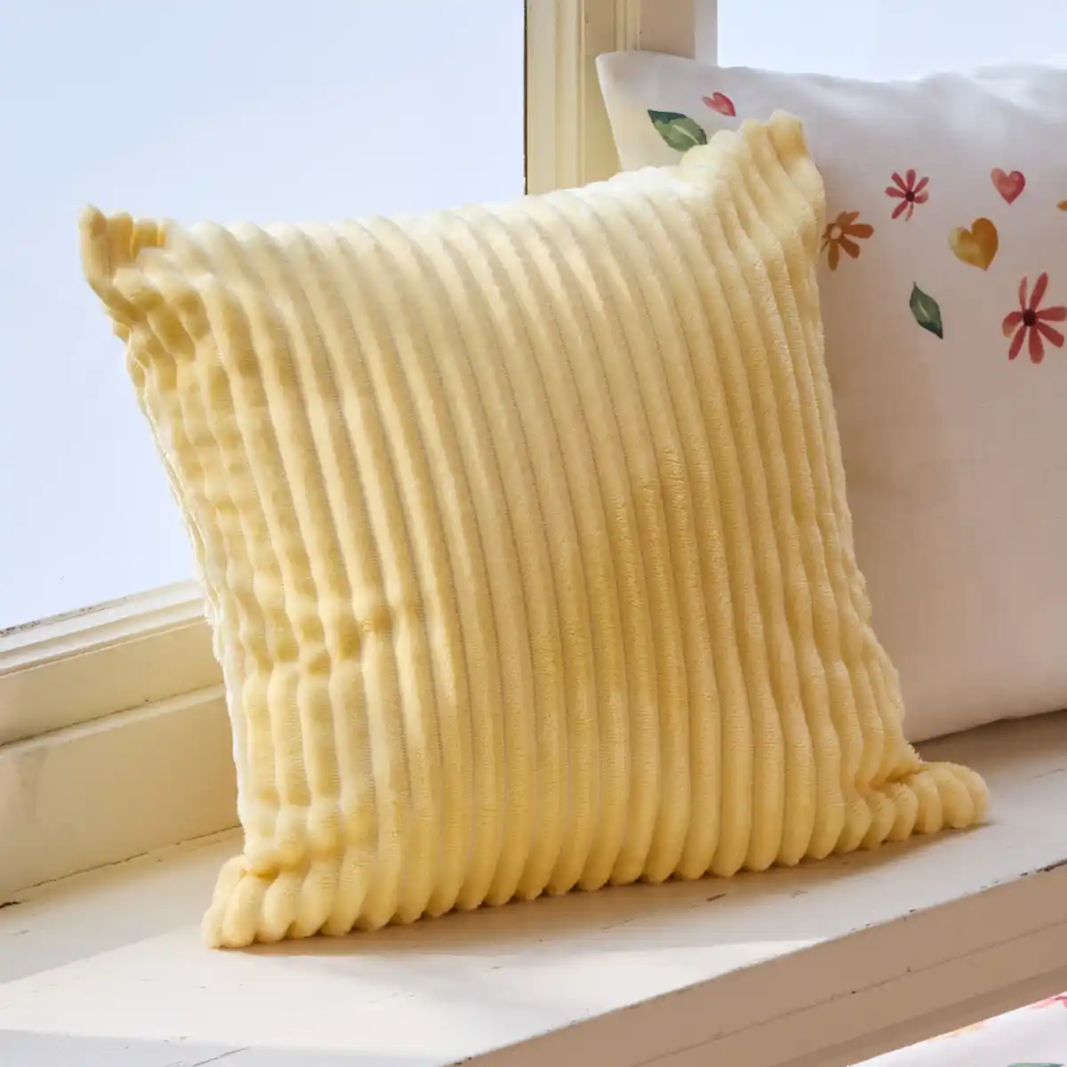 Bild 1 von Kissenhülle mit Flanell-Streifen, ca. 40x40 cm