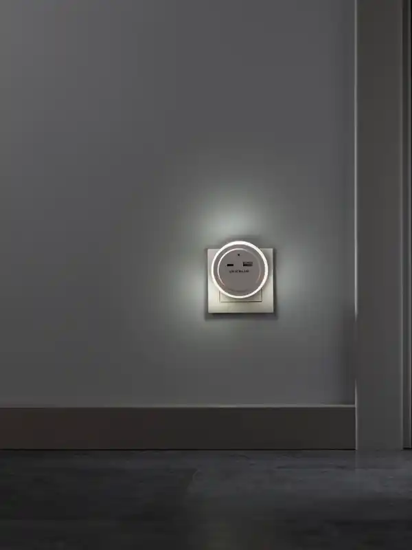 Bild 2 von SWITCH ON® LED-Nachtlicht mit 2 USB-Ladeausgängen