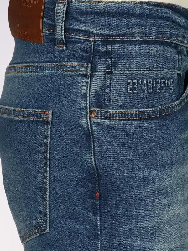 Bild 4 von Herren Jeans in heller Waschung Blau