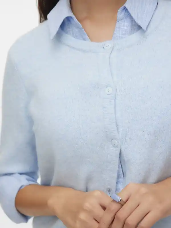 Bild 2 von Vero Moda VMDOFFY 2/4 O-NECK BUTTON Strickjacke Blau