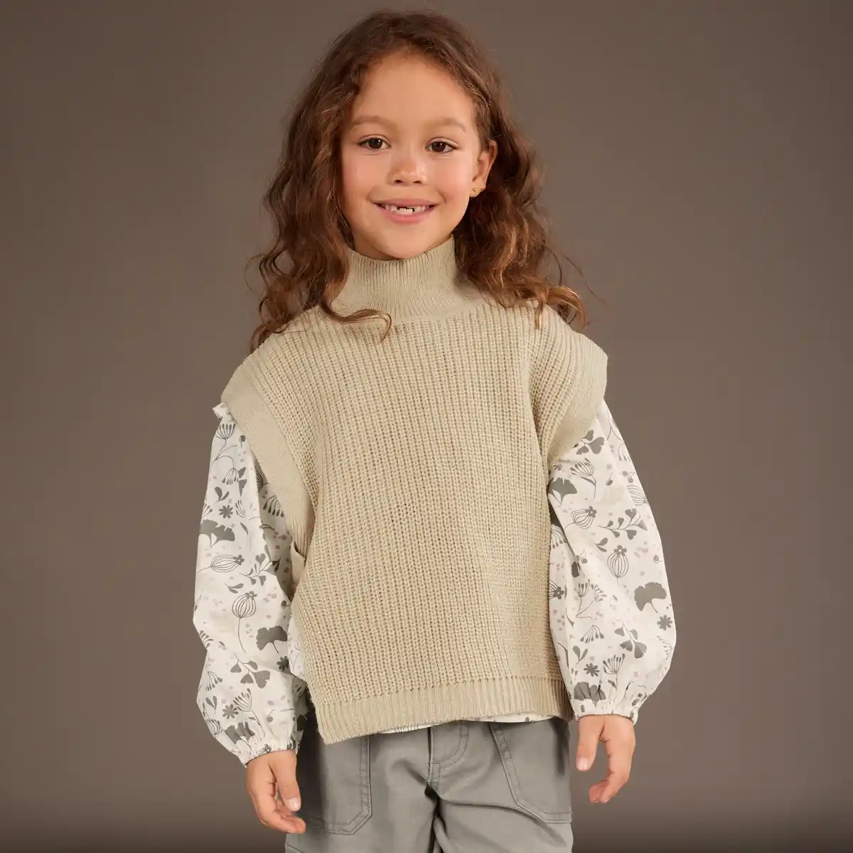 Bild 1 von Kinder-Mädchen-Poncho mit Schleifen-Details