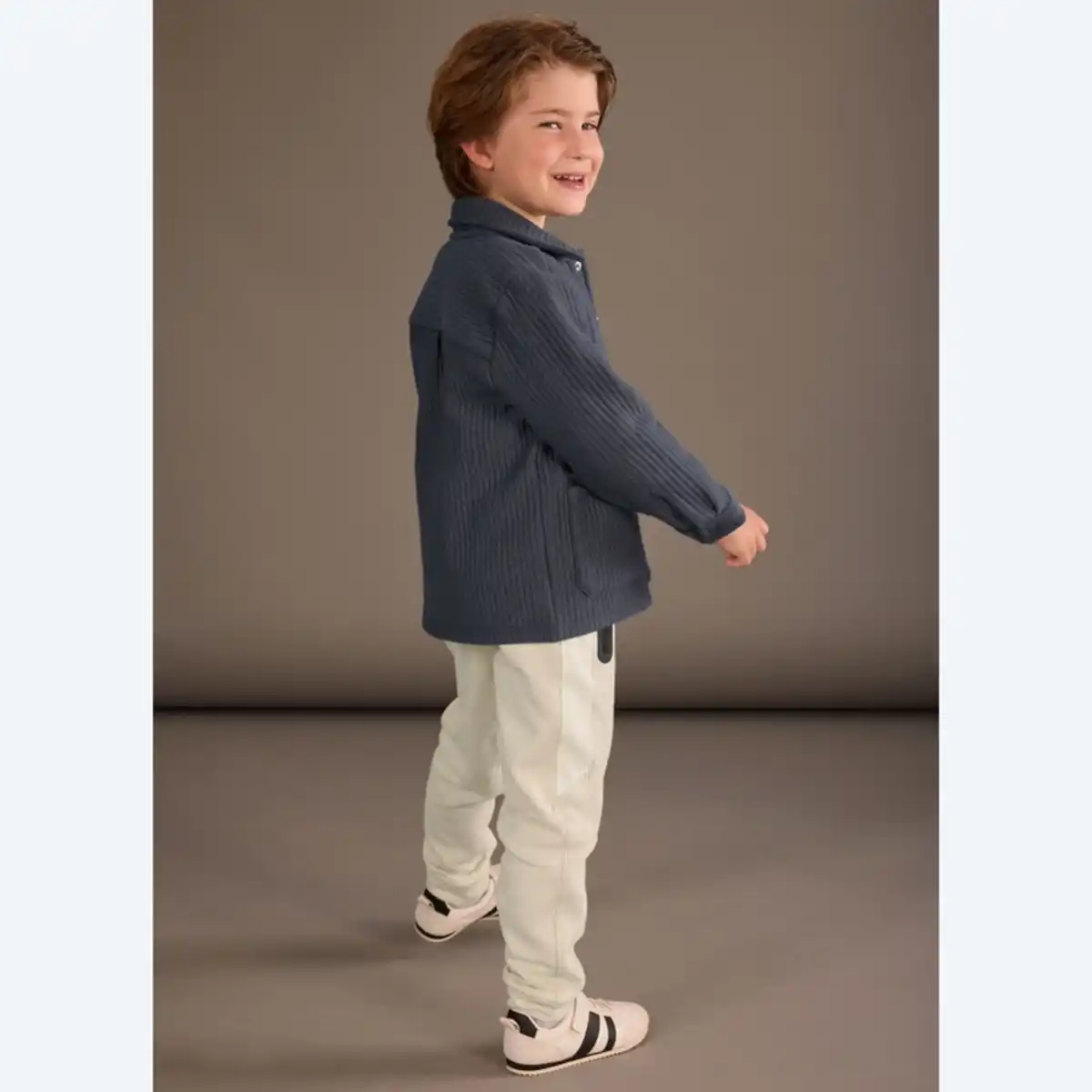 Bild 4 von Kinder-Jungen-Jogginghose mit Reißverschluss-Taschen