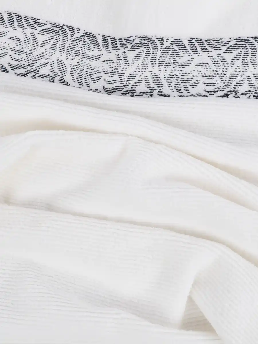 Bild 2 von Duschtuch mit breiter Bordüre 70x140cm Weiß