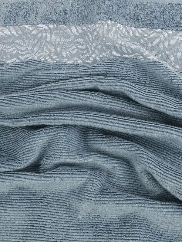 Bild 2 von Duschtuch mit breiter Bordüre 70x140cm Blau