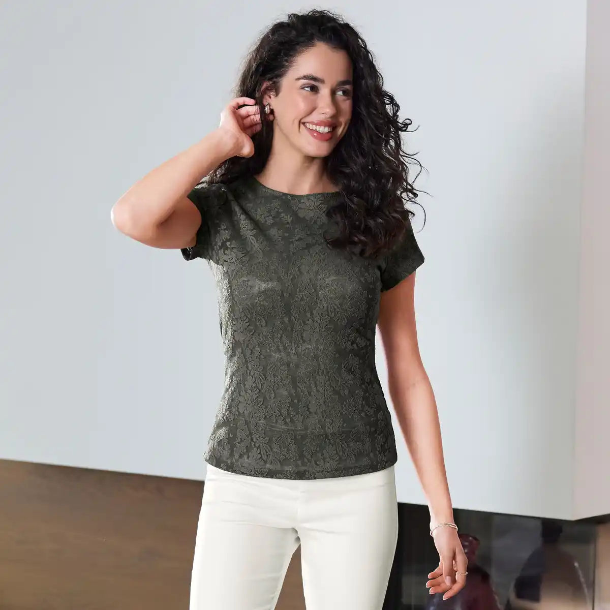 Bild 1 von Damen-T-Shirt mit Rundhalsausschnitt