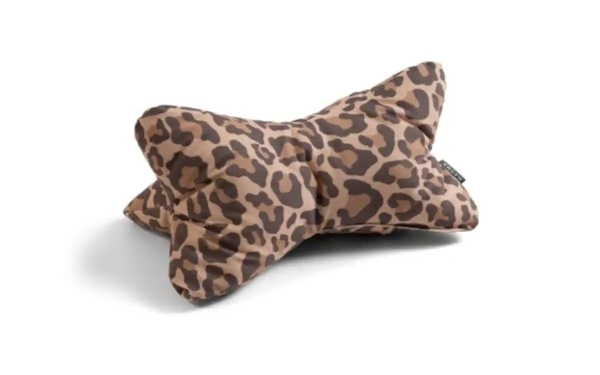 Bild 1 von Leseknochen Leo, braun, 22 x 22 cm