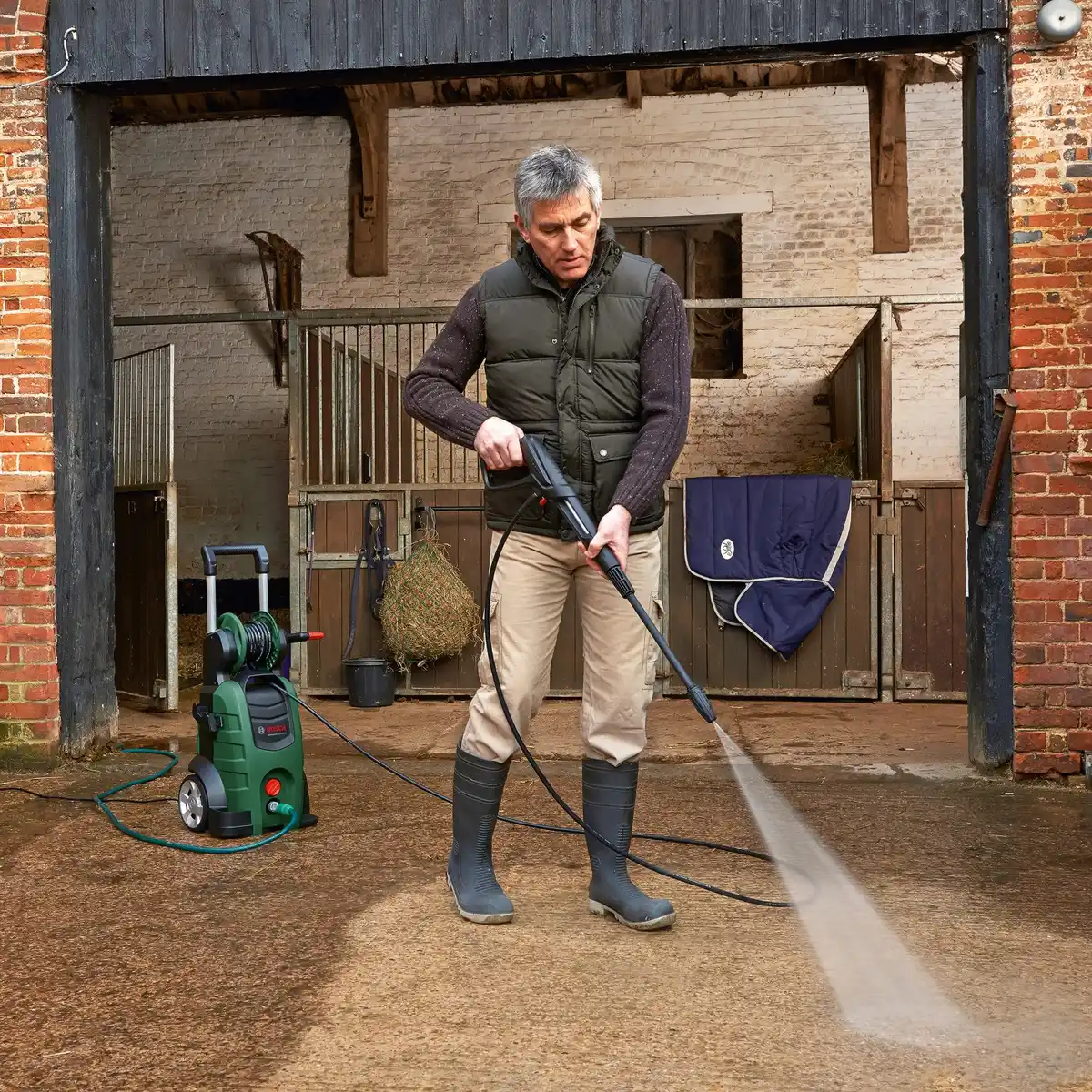 Bild 3 von Bosch Hochdruckreiniger AdvancedAquatak 140