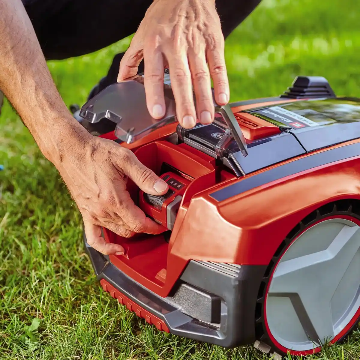 Bild 3 von Einhell Power X-Change Mähroboter Freelexo Cam 350 mit Akku und Ladestation