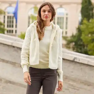 Damen-Weste mit Kapuze