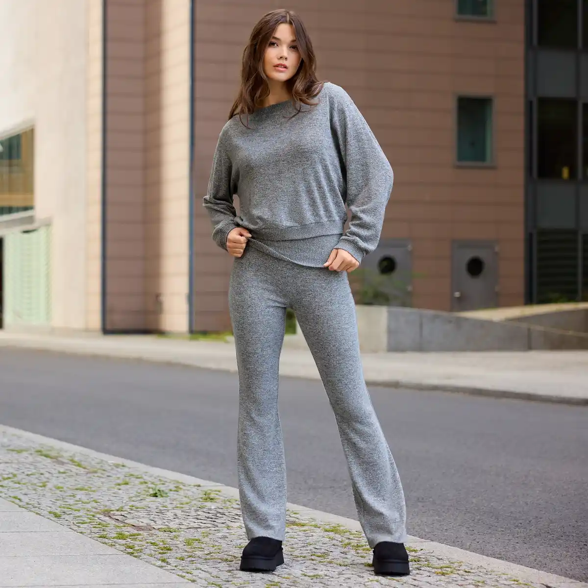 Bild 1 von Damen-Hose im Flared-Design