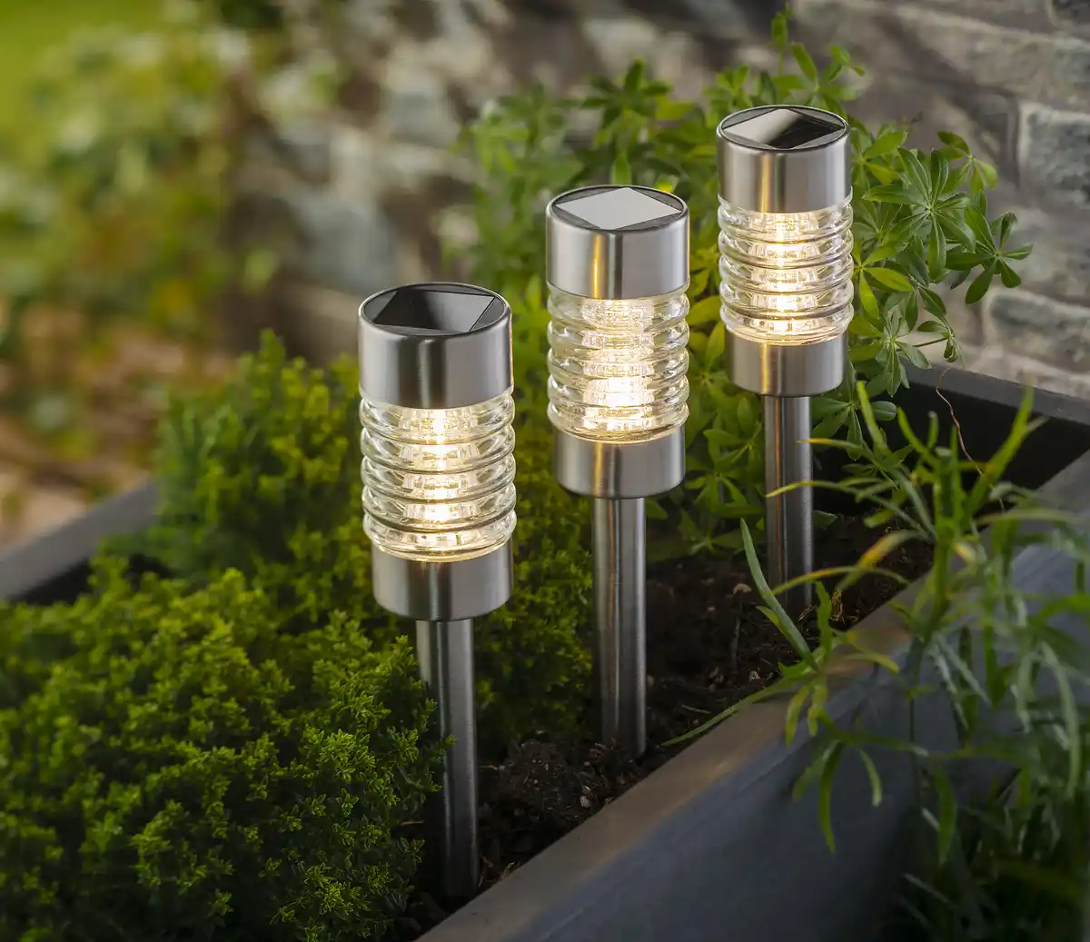 Bild 3 von IDEENWELT 3er Set Solar-Gartenleuchten