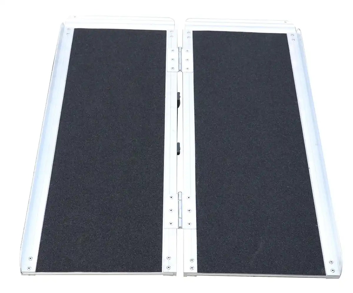 Bild 1 von Rollstuhlrampe/ Auffahrrampe, faltbar ca. 91x74 cm - aus Aluminium - 290KG belastbar