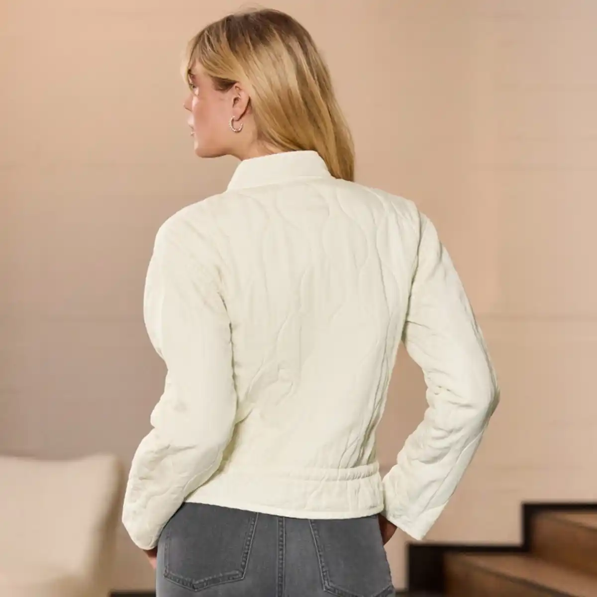 Bild 4 von Damen-Steppjacke mit seitlichen Eingriffstaschen