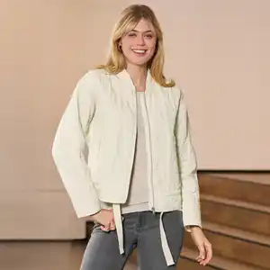 Damen-Steppjacke mit seitlichen Eingriffstaschen