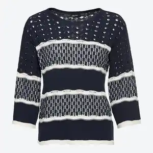 Damen-Pullover in Ajour-Design