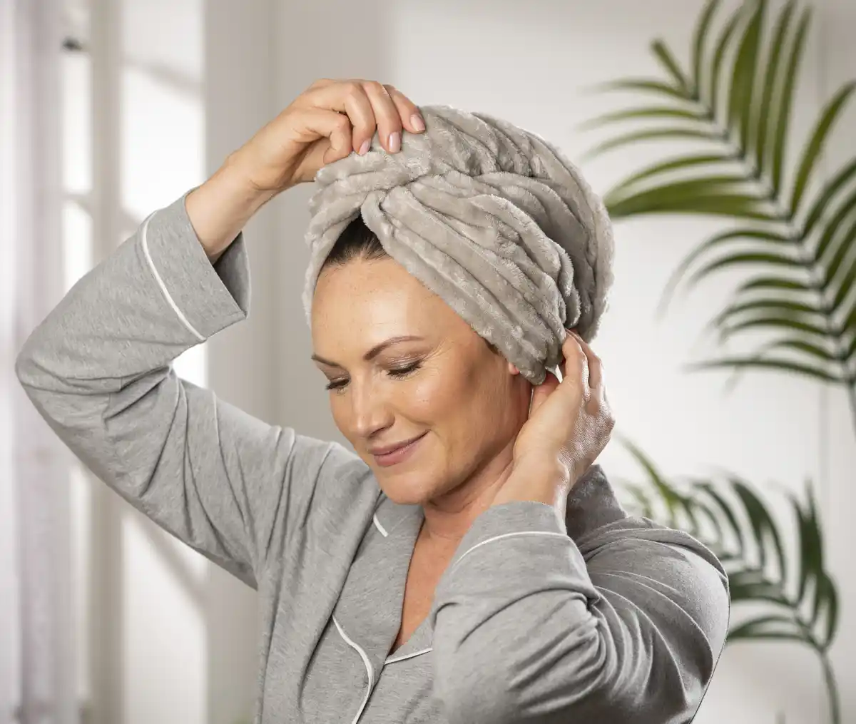 Bild 3 von IDEENWELT Luxus-Kopfhandtuch beige