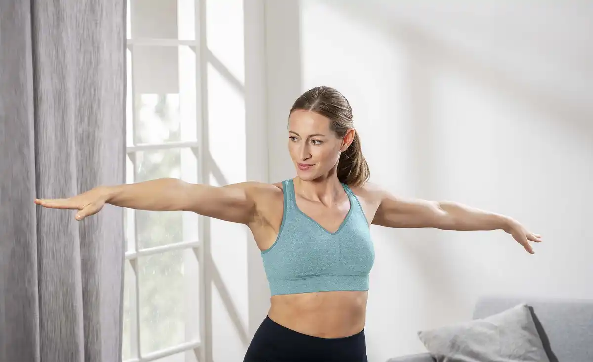 Bild 3 von IDEENWELT Sportbustier blau Gr. M