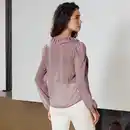 Bild 4 von Damen-Bluse mit Rüsche am Ausschnitt