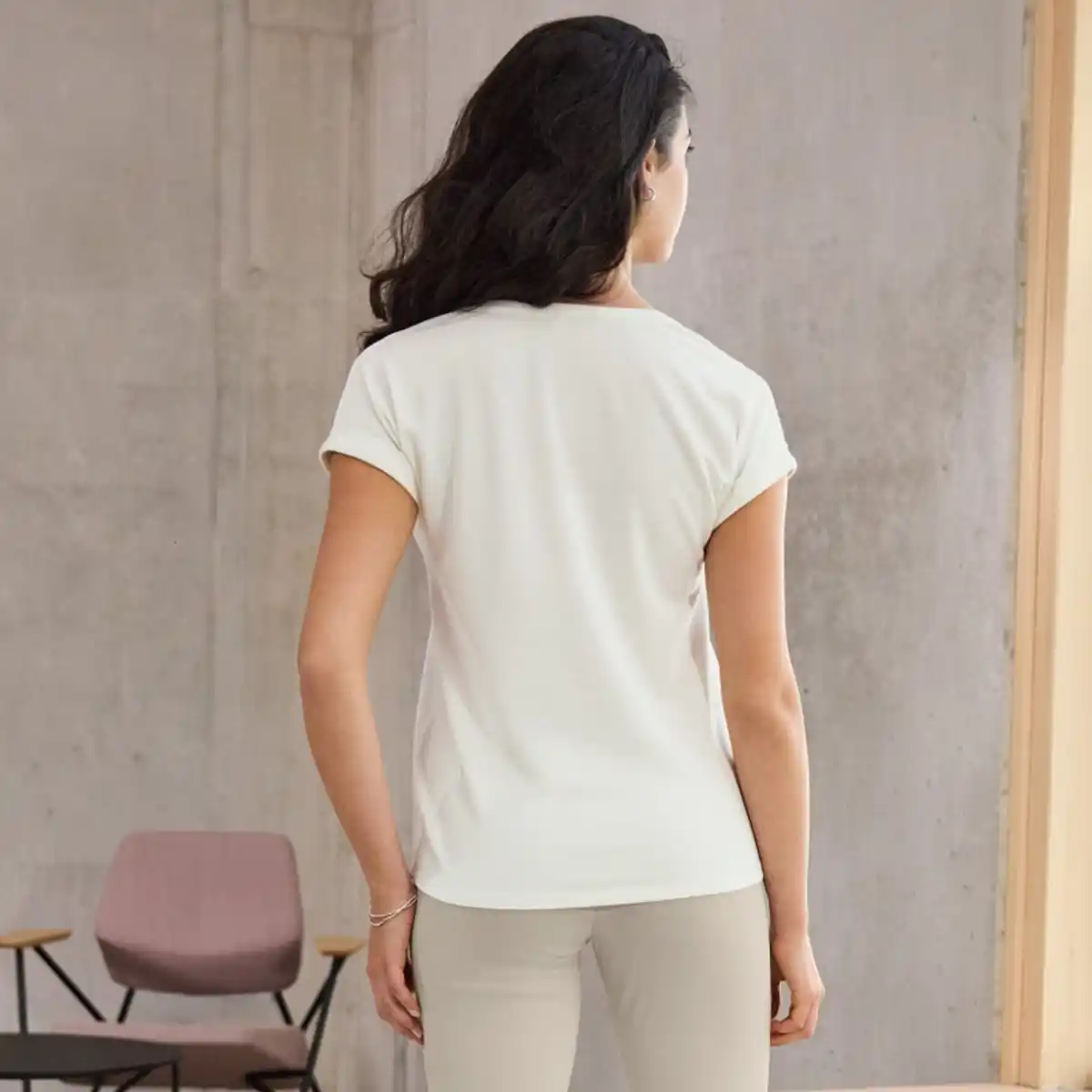 Bild 4 von Damen-T-Shirt mit Frontaufdruck