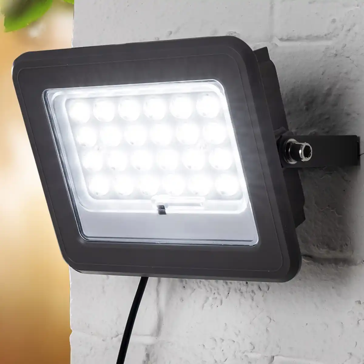 Bild 1 von I-Glow LED-Solar-Scheinwerfer