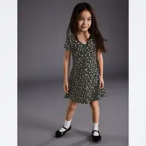 Kinder-Mädchen-Kleid in leichter A-Linie